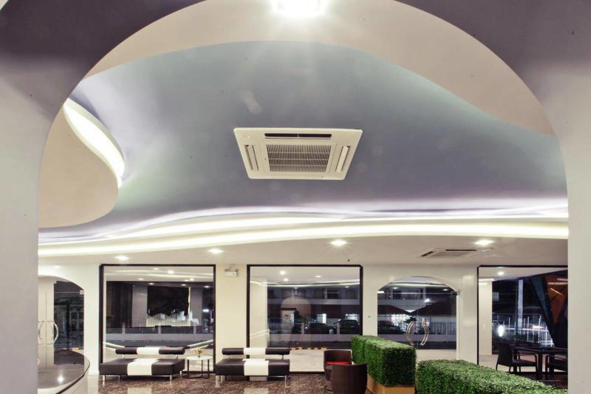 The Proud Hotel Ubon Ratchathani Eksteriør bilde