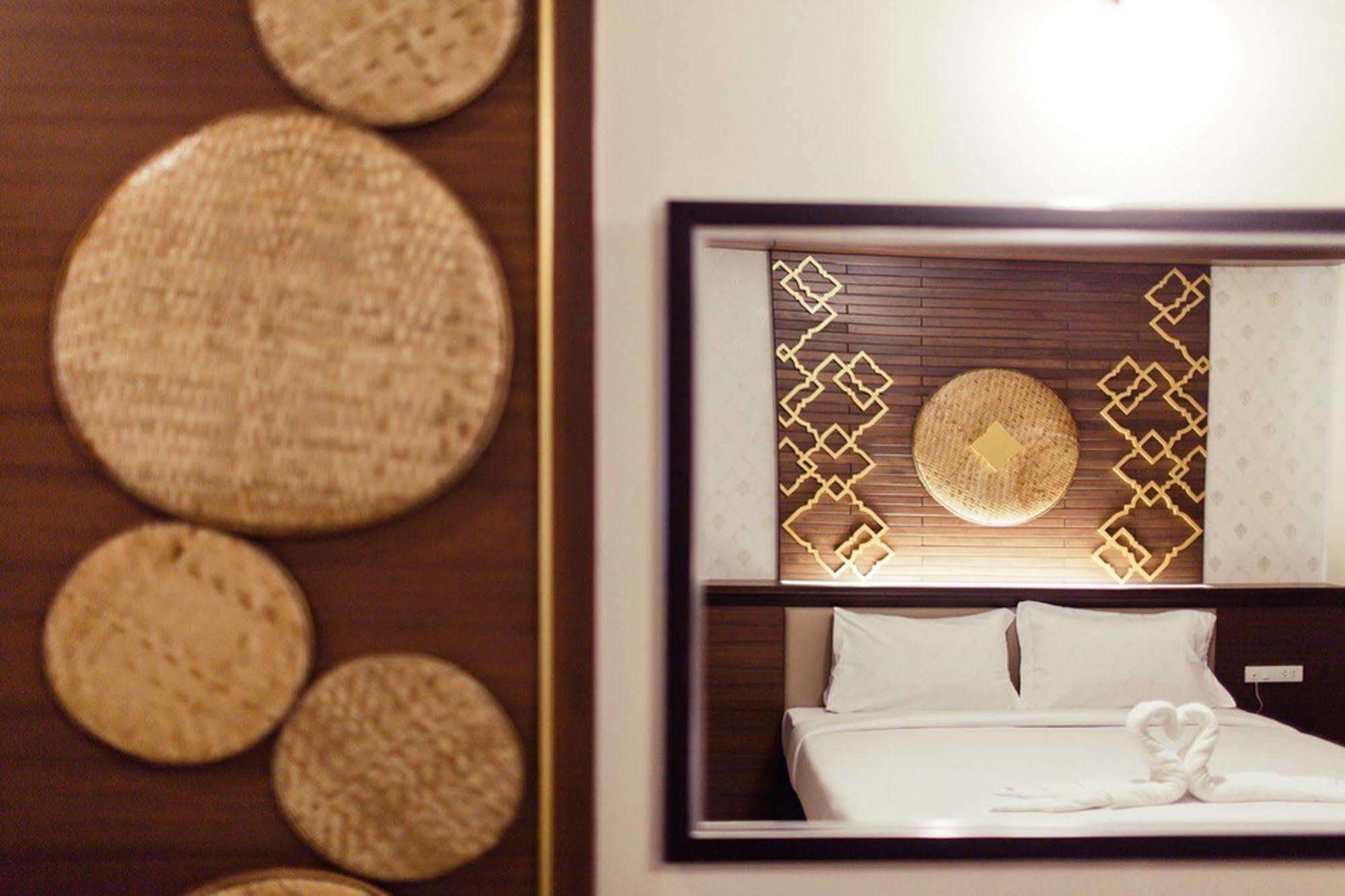 The Proud Hotel Ubon Ratchathani Eksteriør bilde